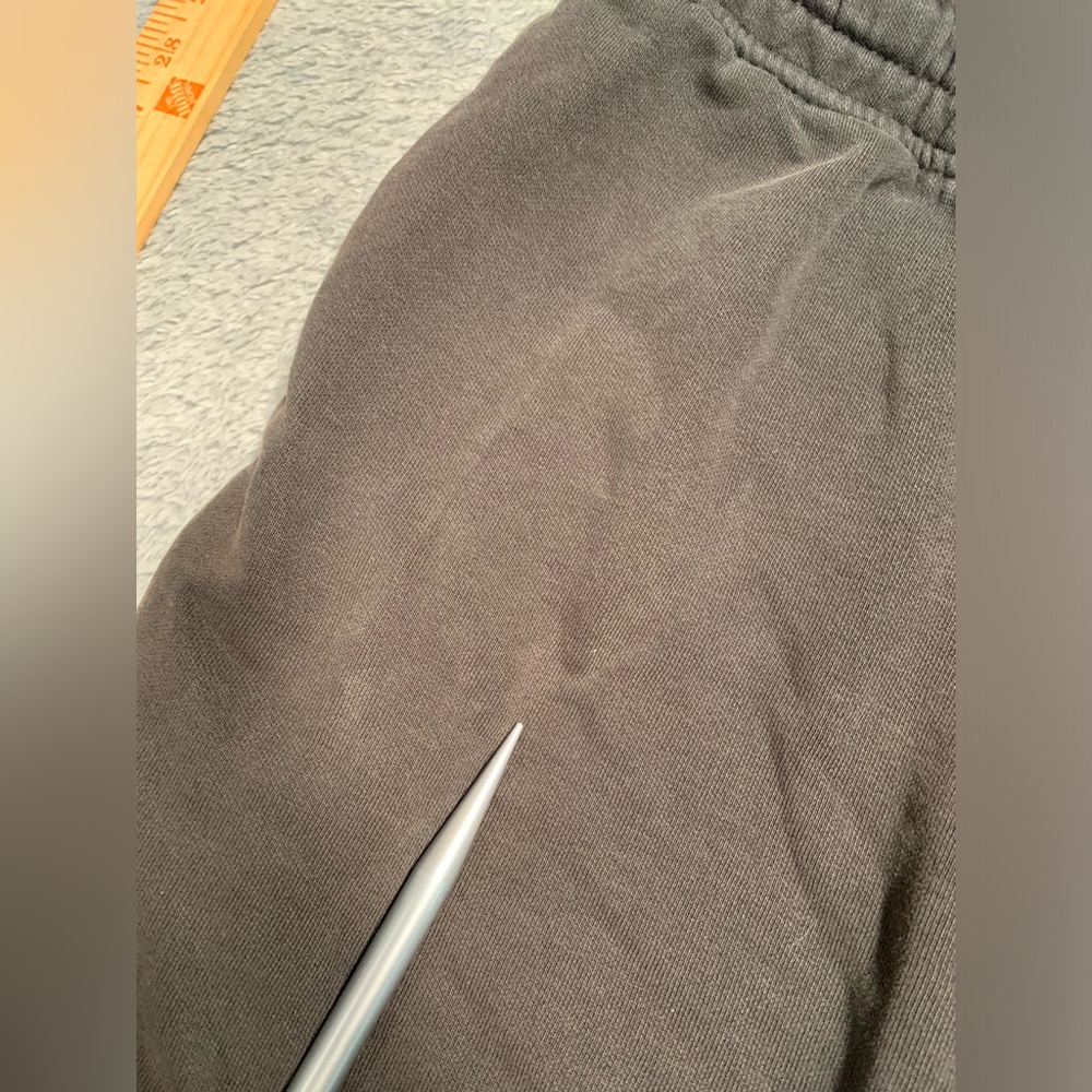 Gymshark crest Black Gym Shorts medium - Picture 4 of 12